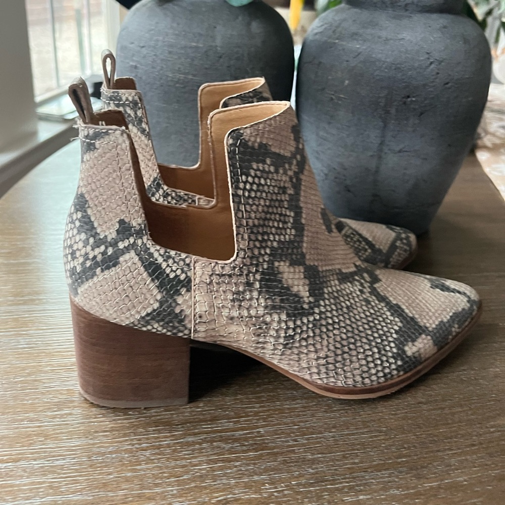 Lucky Brand Jabilo Natural Snakeskin Ankle Boots